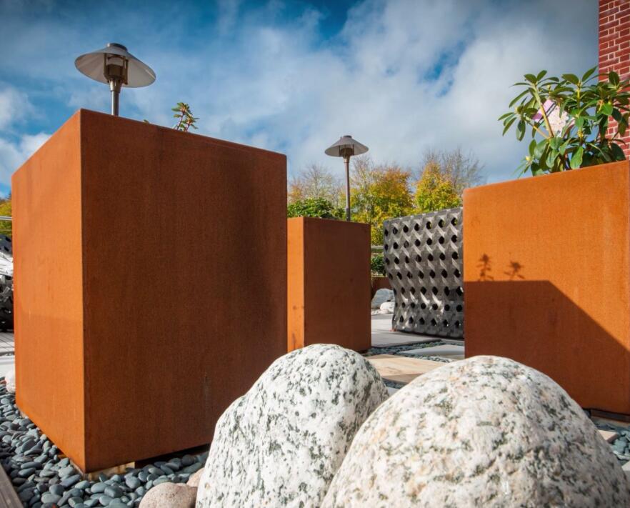 感城镇锈钢板花箱